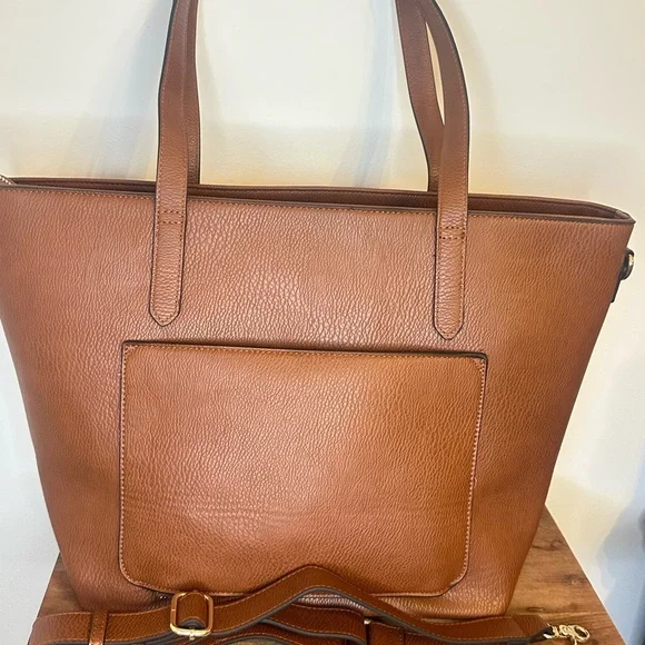 Poppy & Peonies Go Getter Tote Chestnut - Picture 8 of 10